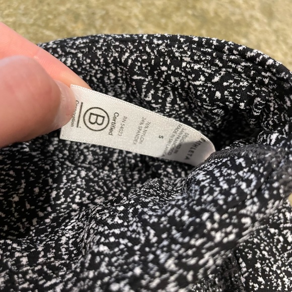 Athleta Speckled Texture leggings w pockets - Picture 6 of 7